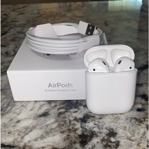 Apple AirPods with Charging Case (2nd Generation)
